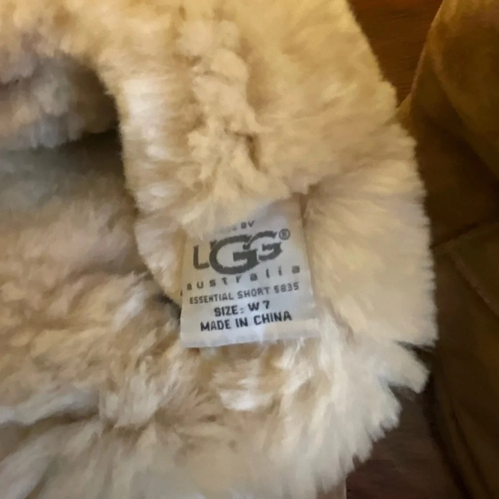 UGG cozy Tan Suede Boots - Picture 5 of 5